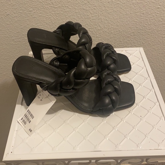 H&M Sandals - Picture 3 of 3